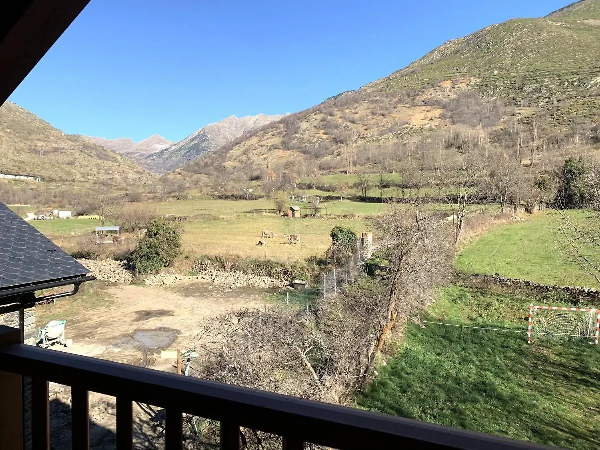 Cosy Apartment In Isil, Near Baqueira